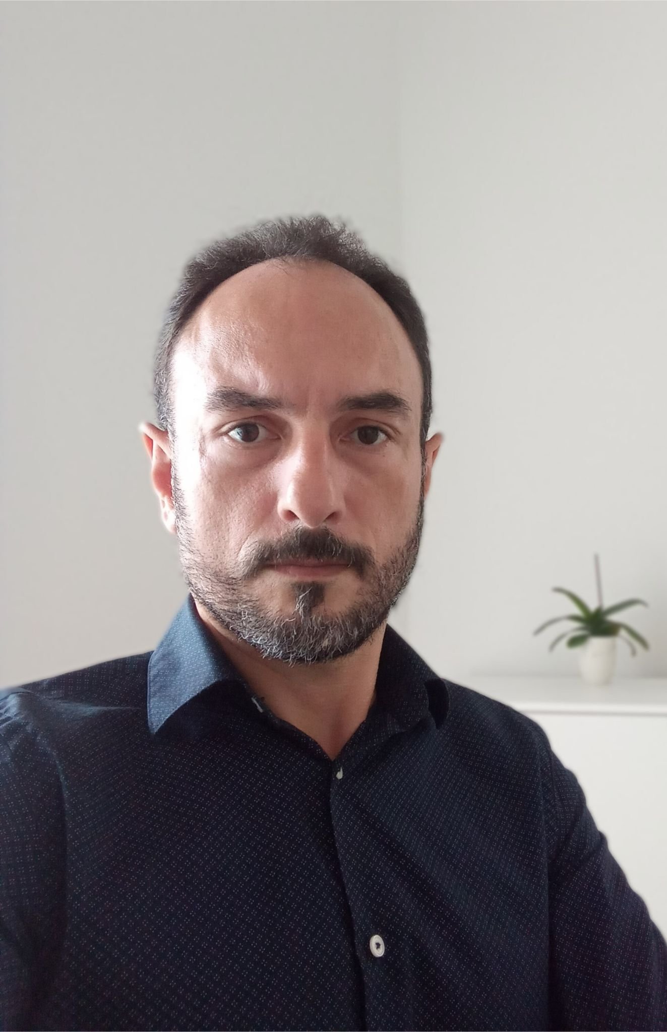 Retrato do Dr. Fabio Correa, psicólogo clínico (CRP 06/71103).
